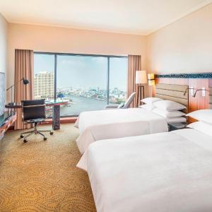 Club Deluxe, Club lounge access, Guest room, 2 Double, River view
