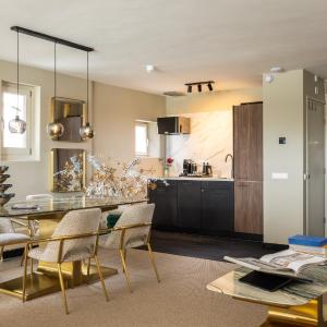 Suite with River View