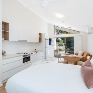 Premium Cabin - Sleeps 2 - Accessible - Dog Friendly
