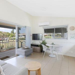Deluxe Cabin - Sleeps 2