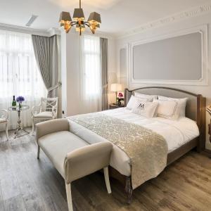 Suite with Spa Bath