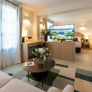 Junior Suite with Unlimited Spa Access