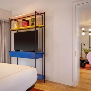 One-Bedroom Suite (3 Adults)