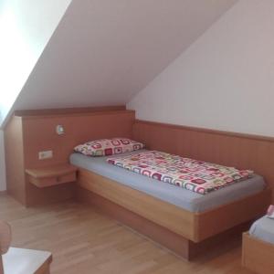 Three-Bedroom Apartment with Bathroom