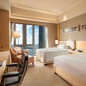 Executive Twin Room with Access to Executive Lounge