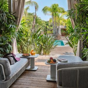 One-Bedroom Suite Garden Terrace