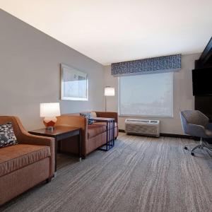 Queen Studio Suite with Two Queen Beds - Non-Smoking