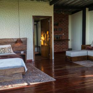 Deluxe Suite with Spa Bath