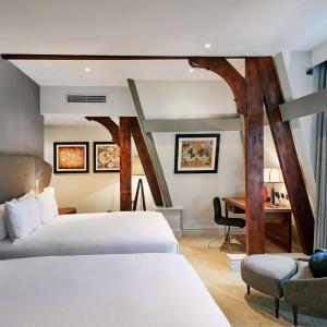 Deluxe Queen Room with Two Queen Beds