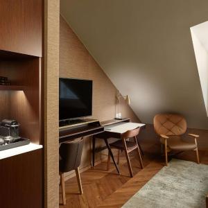 Classic King Room