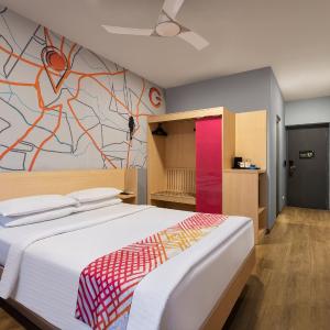 Luxe Queen Room