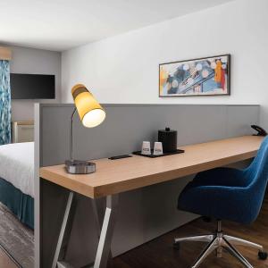 Deluxe King Room - Hearing Access