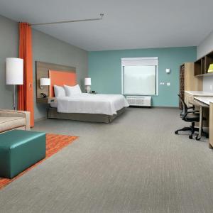 King Studio Suite - Mobility Access/Non-Smoking