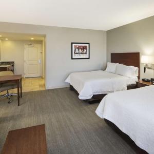 Room with Two Queen Beds - Non-Smoking