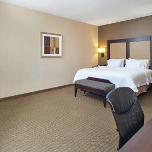King Room with King Bed - Non-Smoking
