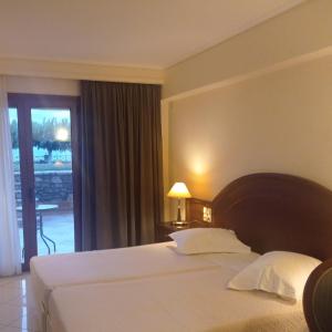 Double or Twin Room with Sea View