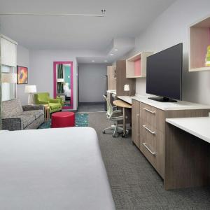 King Studio Suite - Mobility Access/Non-Smoking