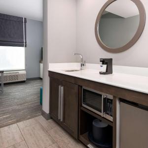 King Studio Suite - Hearing Access/Non-Smoking
