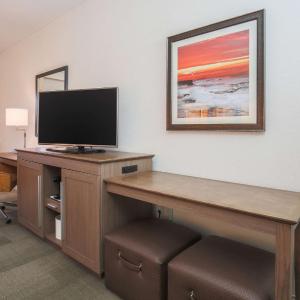Queen Room with Two Queen Beds - Mobility and Hearing Access/Non-Smoking