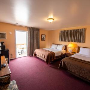 Queen Room with Two Queen Beds