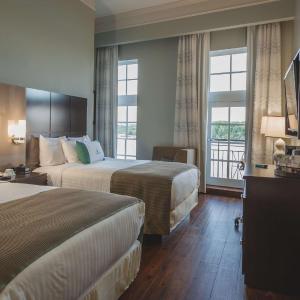 Queen Room with Two Queen Beds, Balcony and River View