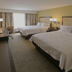 Room with Two Queen Beds - Non-Smoking