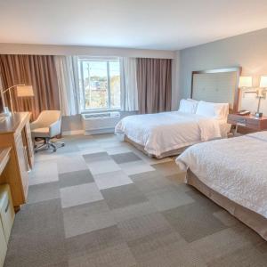 Queen Room with Two Queen Beds - Mobility Access/Non-Smoking