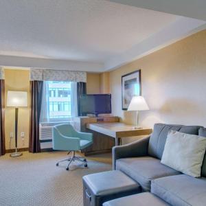 King Studio Suite - Non-Smoking