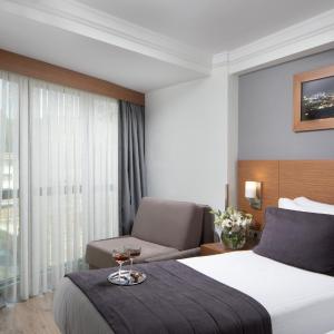 Standard Triple Room - Free Access to Spa