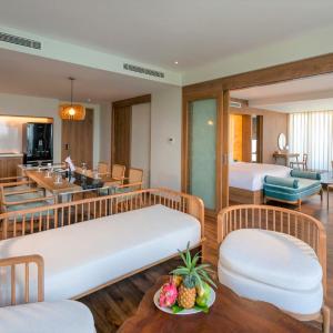 Family Suite with Daily Afternoon tea at VIP Lounge
