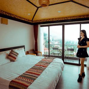Deluxe Double Room with Mountain View