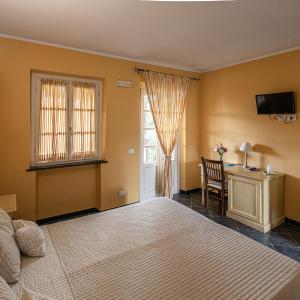 Double or Twin Room with Balcony
