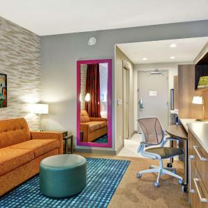 King Studio Suite - Non-Smoking