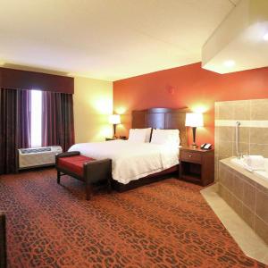 King Room with Spa Bath