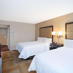 Queen Room with Two Queen Beds - Hearing Access/Non-Smoking