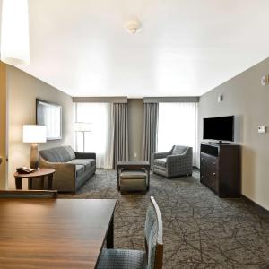 Two-Bedroom Suite - Non-Smoking