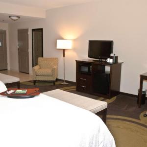 Room with Two Queen Beds - Non-Smoking