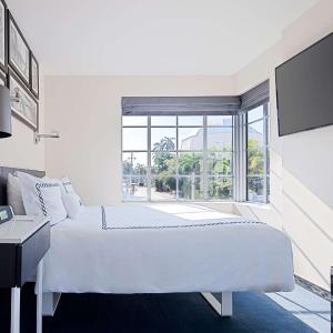 Signature King Room