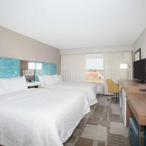 Room with Two Queen Beds - Non-Smoking