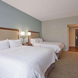 Queen Room with Two Queen Beds - Hearing Access/Non-Smoking