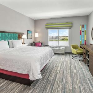 King Room - Hearing Access/Non-Smoking