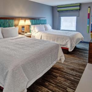 Queen Room with Two Queen Beds - Hearing Access/Non-Smoking