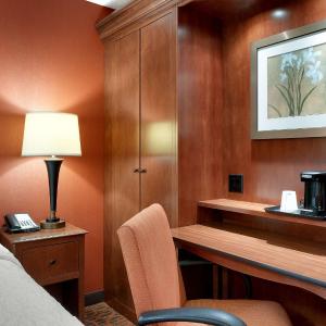 King Room with Sofa Bed and Study - Non-Smoking