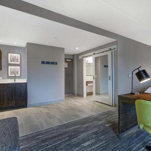 King Studio Suite - Non Smoking