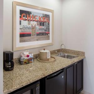 King Studio Suite