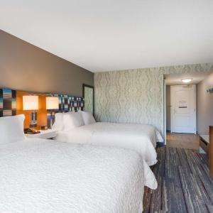 Room with Two Queen Beds - Non-Smoking