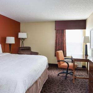 King Room - Hearing Access/Non-Smoking