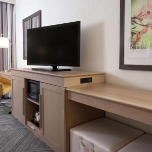 Queen Room with Two Queen Beds (4 Adults)