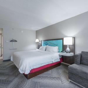 King Room with Sofa Bed - Non-Smoking