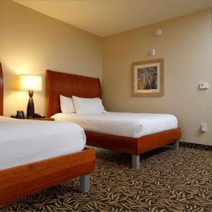 Room with Two Queen Beds - Non-Smoking